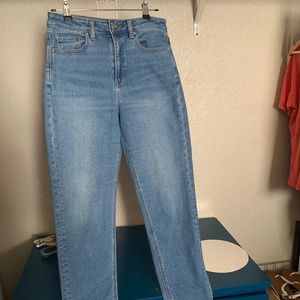 American Eagle Jeans Mom Jeans Size 4
